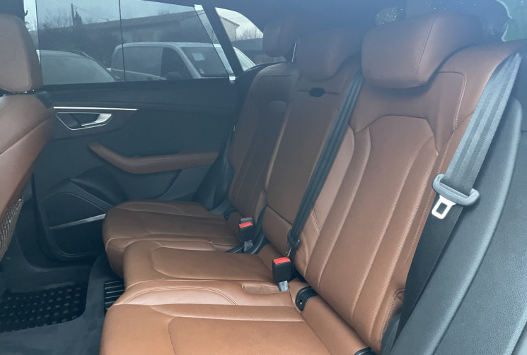 AUDI Q8 50 TDI 286 S-LINE * Français / Entretien Audi / Bang&Olufsen / Toit Ouvrant / Cuir ventilé