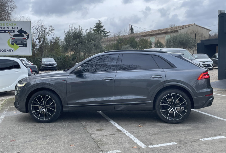 AUDI Q8 50 TDI 286 S-LINE * Français / Entretien Audi / Bang&Olufsen / Toit Ouvrant / Cuir ventilé