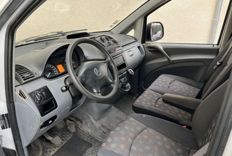 MERCEDES VITO  109 CDi 2.1CDI Fourgon court 95 cv