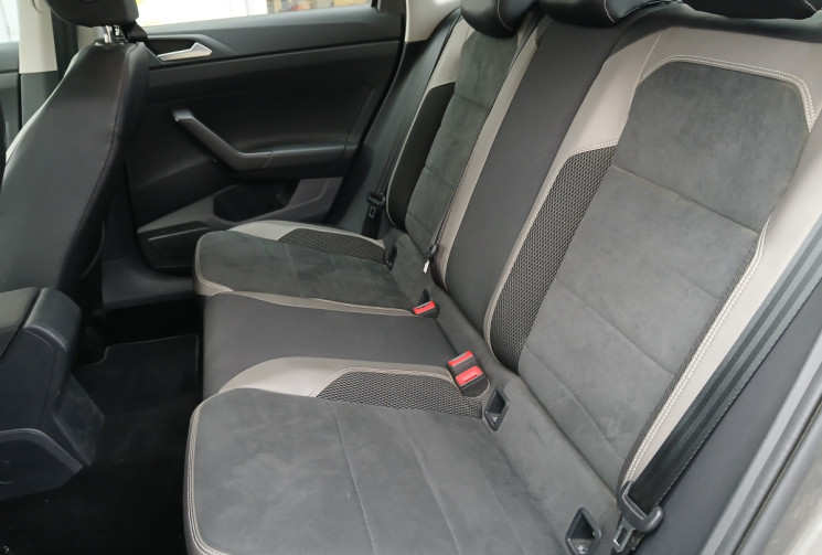 VOLKSWAGEN POLO 1.0 TSI CARAT EXCLUSIVE 115