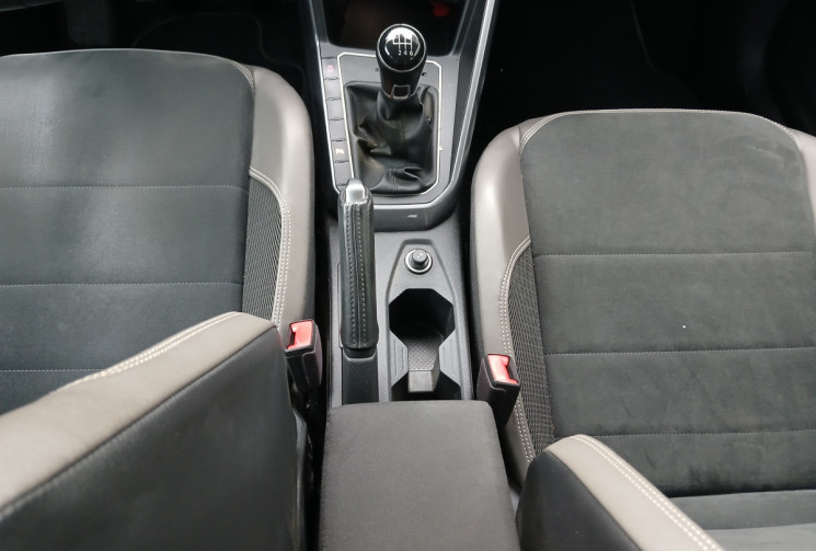 VOLKSWAGEN POLO 1.0 TSI CARAT EXCLUSIVE 115