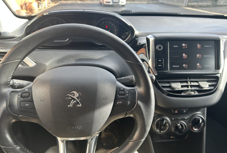 Peugeot 2008 Style 1.2 VTI  82 cv