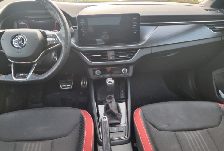 SKODA KAMIQ Monte-Carlo1.0 TSI Evo 110ch DSG7 * toit panoramique * carplay * sièges sport *         