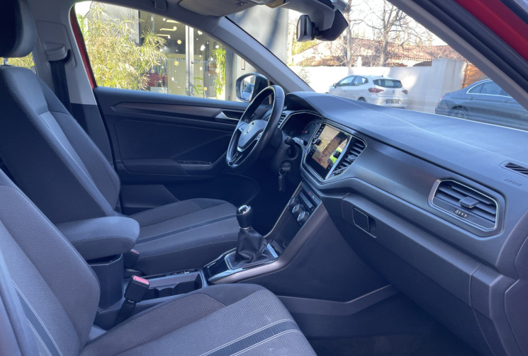 VOLKSWAGEN T-ROC 1.0 TSI 115 LOUNGE * Français / Apple CarPlay / GPS  / En stock
