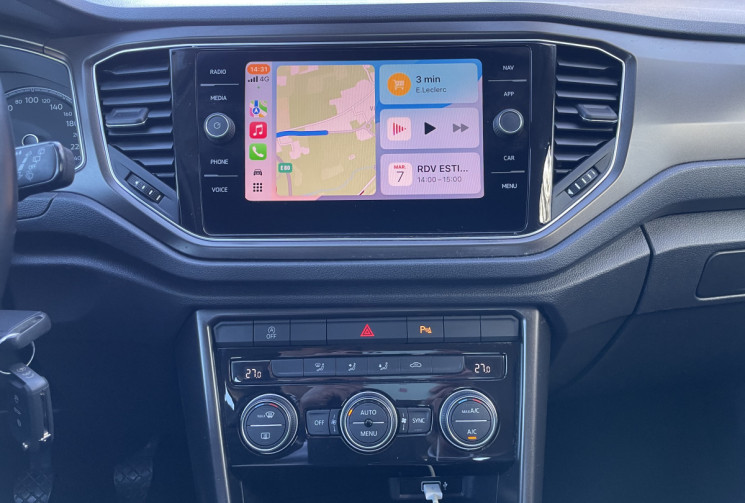 VOLKSWAGEN T-ROC 1.0 TSI 115 LOUNGE * Français / Apple CarPlay / GPS  / En stock