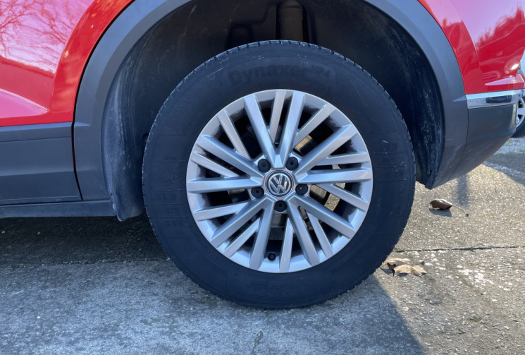 VOLKSWAGEN T-ROC 1.0 TSI 115 LOUNGE * Français / Apple CarPlay / GPS  / En stock