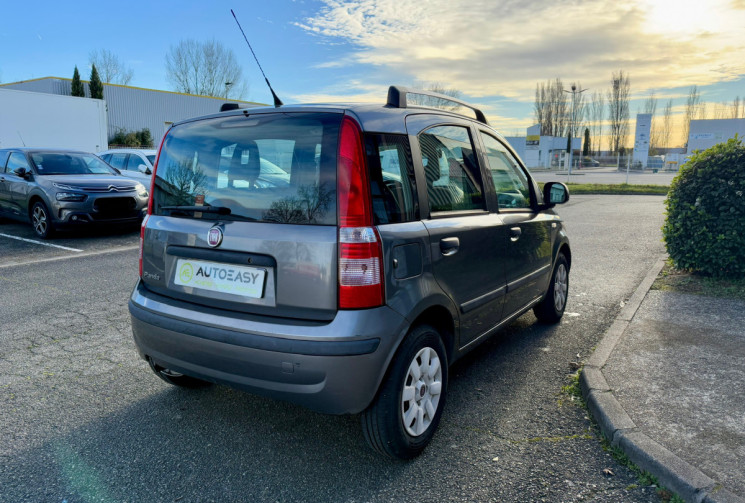 FIAT PANDA 1.2 8v 69ch Dynamic / Courroie de distribution neuve/ Mode CITY