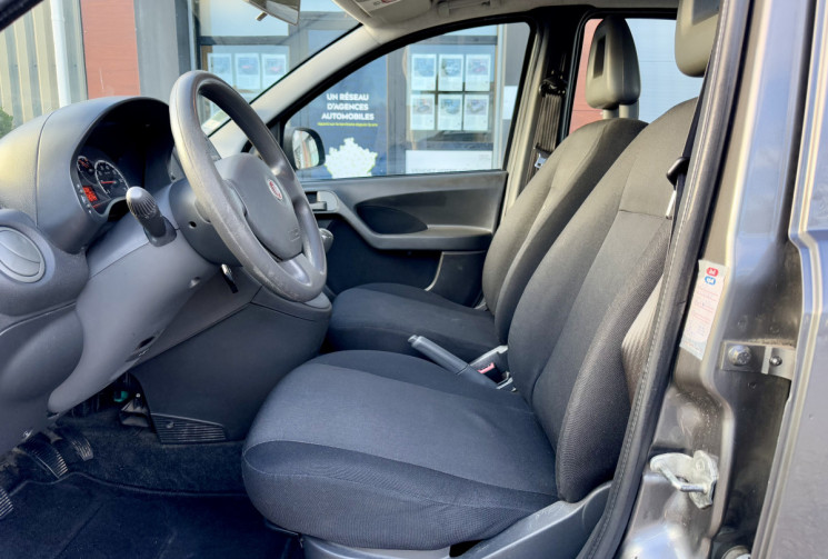 FIAT PANDA 1.2 8v 69ch Dynamic / Courroie de distribution neuve/ Mode CITY
