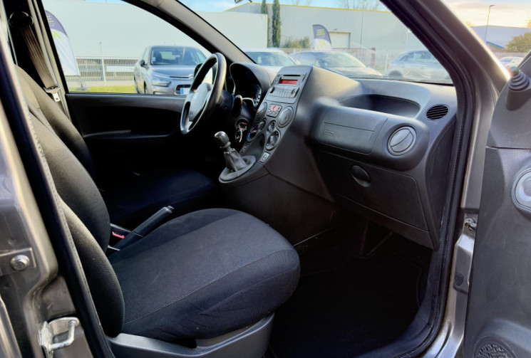 FIAT PANDA 1.2 8v 69ch Dynamic / Courroie de distribution neuve/ Mode CITY