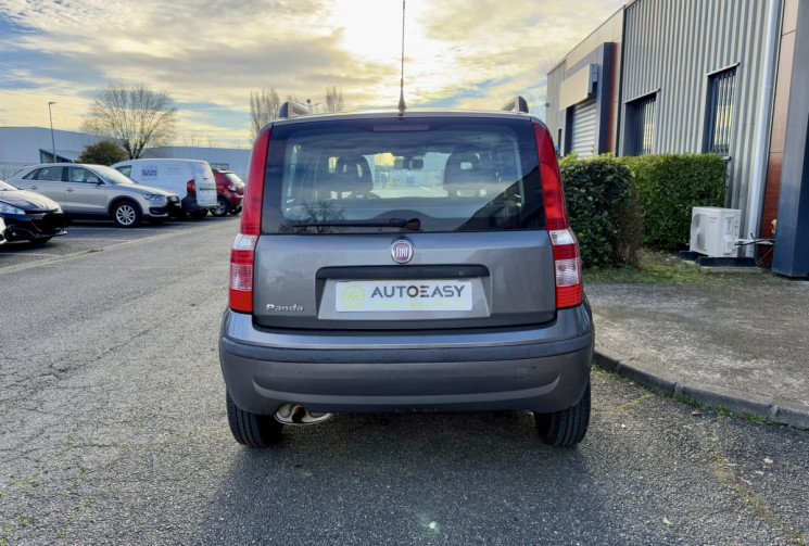 FIAT PANDA 1.2 8v 69ch Dynamic / Courroie de distribution neuve/ Mode CITY