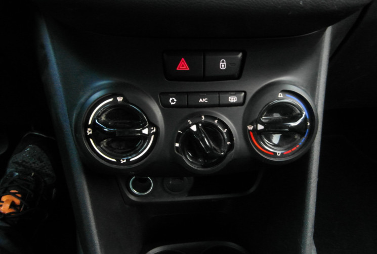 PEUGEOT 208 208 BLUEHDI 100 S&S  ACTIVE BUSINESS R 