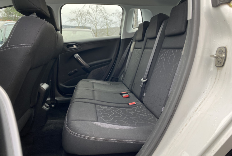 Peugeot 2008 1.5 BlueHDi 16V S&S 102 CV ACTIVE BUSINESS 