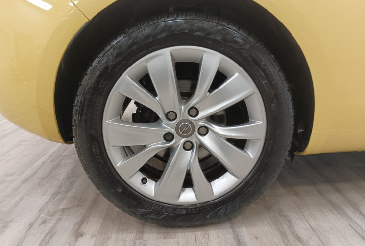 Opel Astra GTC 1.6 Turbo 180 cv Sport 1ere Main suivi complet opel
