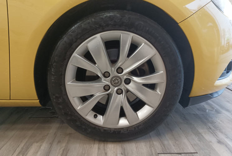 Opel Astra GTC 1.6 Turbo 180 cv Sport 1ere Main suivi complet opel