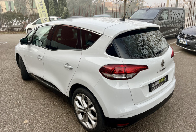 RENAULT SCENIC Buisness 120 cv EDC boîte auto / tres propre / moteur à chaîne 