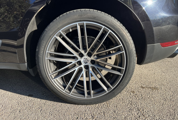 PORSCHE Macan Phase 2 PDK 245 cv / Nombreuses options / Tres bon état 