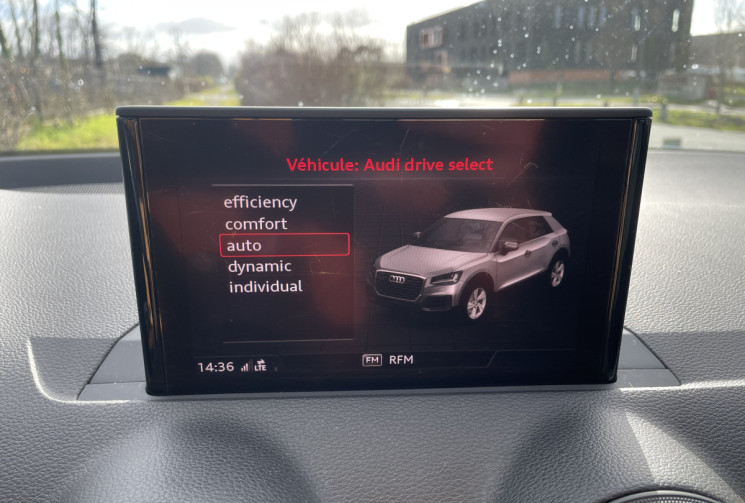 AUDI Q2 S-LINE 35 150 cv 1.5 TFSI S-Tronic7 * Origine France * Carplay * Camera * Sièges Chauffants