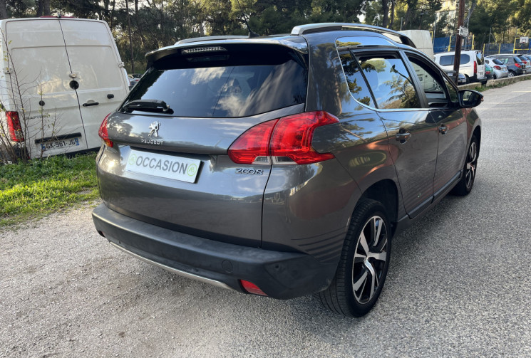 PEUGEOT 2008 1.2 PT 110 ch Urban Cross DISTRIBUTION OK