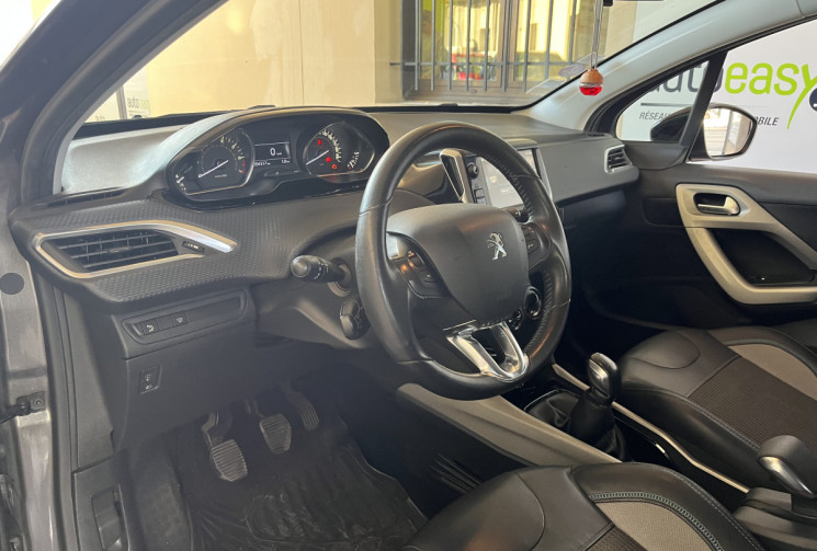 PEUGEOT 2008 1.2 PT 110 ch Urban Cross DISTRIBUTION OK