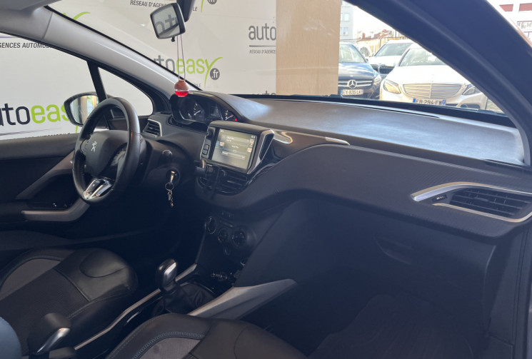 PEUGEOT 2008 1.2 PT 110 ch Urban Cross DISTRIBUTION OK