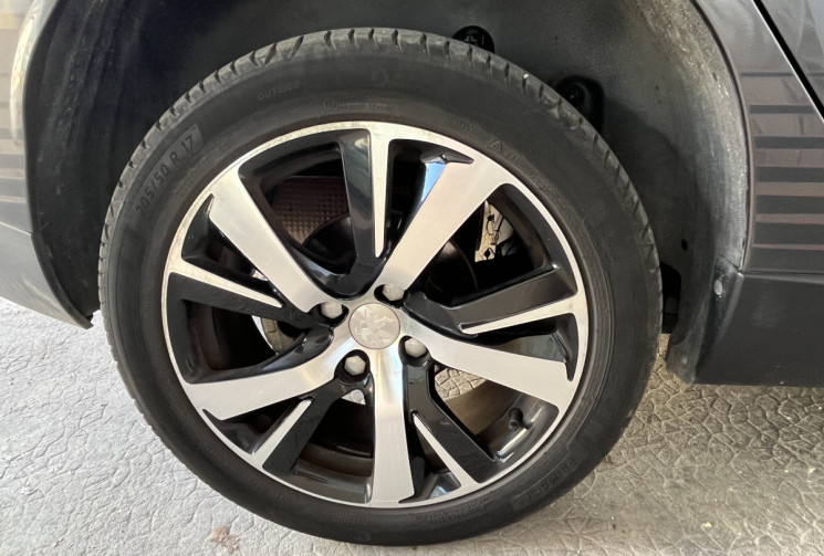 PEUGEOT 2008 1.2 PT 110 ch Urban Cross DISTRIBUTION OK
