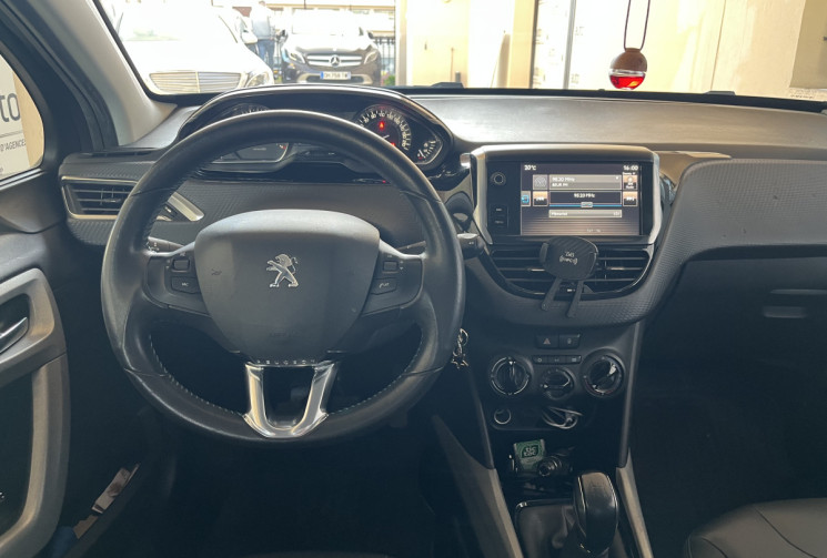 PEUGEOT 2008 1.2 PT 110 ch Urban Cross DISTRIBUTION OK