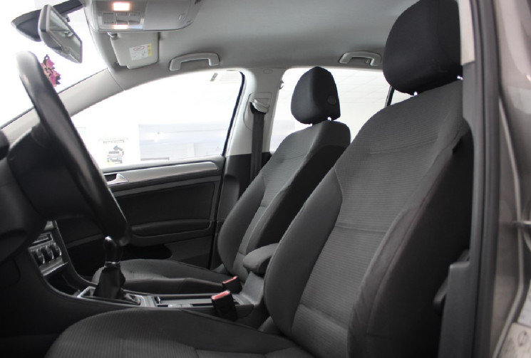 Volkswagen Golf 7 VII 105ch 1.6 l TDI 