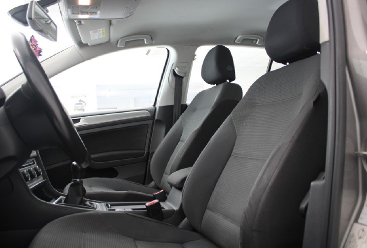 Volkswagen Golf 7 VII 105ch 1.6 l TDI 
