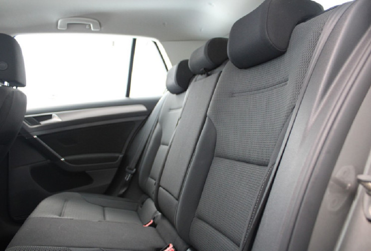 Volkswagen Golf 7 VII 105ch 1.6 l TDI 