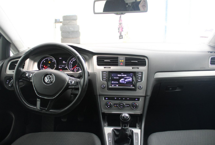 Volkswagen Golf 7 VII 105ch 1.6 l TDI 