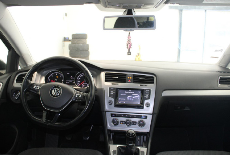 Volkswagen Golf 7 VII 105ch 1.6 l TDI 