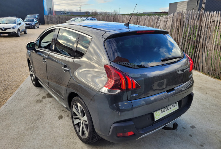 Peugeot 3008 1.6 BLUE HDI 120 CH ALLURE ATTELAGE