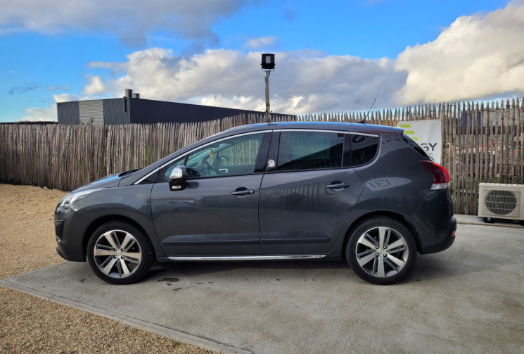 Peugeot 3008 1.6 BLUE HDI 120 CH ALLURE ATTELAGE