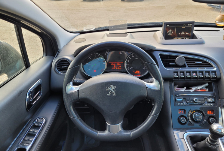 Peugeot 3008 1.6 BLUE HDI 120 CH ALLURE ATTELAGE