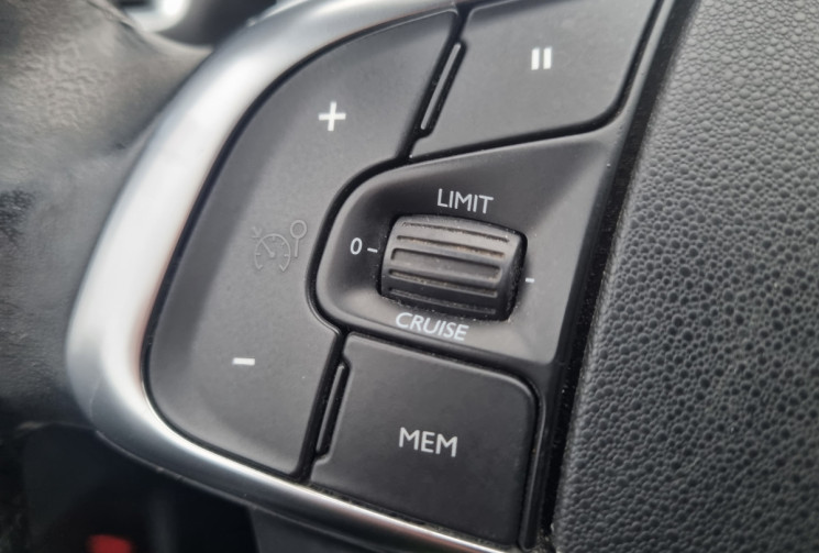 DS DS4 SPORT CHIC1.2 THP 12V S&S 130 cv * cuir * carplay * sièges chauffants * distribution ok * 