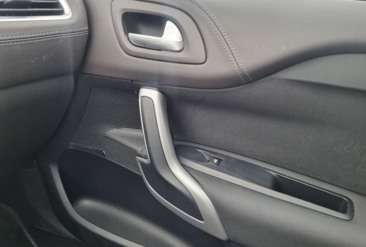 DS DS4 SPORT CHIC1.2 THP 12V S&S 130 cv * cuir * carplay * sièges chauffants * distribution ok * 