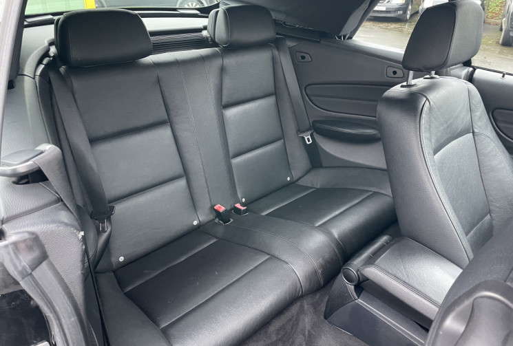 BMW SERIE 1 E88 118d Luxe BVM6