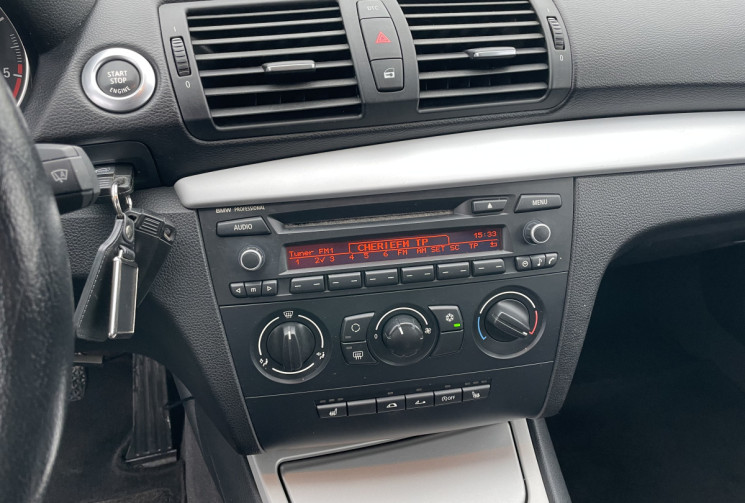 BMW SERIE 1 E88 118d Luxe BVM6