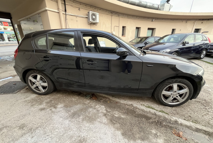 BMW Série 1  116d 2.0 d 16V DPF 115 CV / ENTRTIEN COMPLET DISPONIBLE