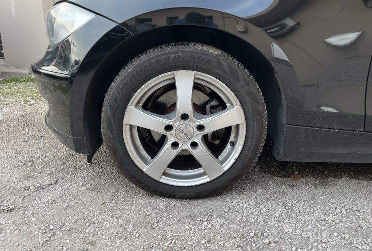 BMW Série 1  116d 2.0 d 16V DPF 115 CV / ENTRTIEN COMPLET DISPONIBLE