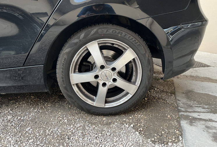 BMW Série 1  116d 2.0 d 16V DPF 115 CV / ENTRTIEN COMPLET DISPONIBLE