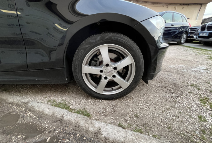 BMW Série 1  116d 2.0 d 16V DPF 115 CV / ENTRTIEN COMPLET DISPONIBLE