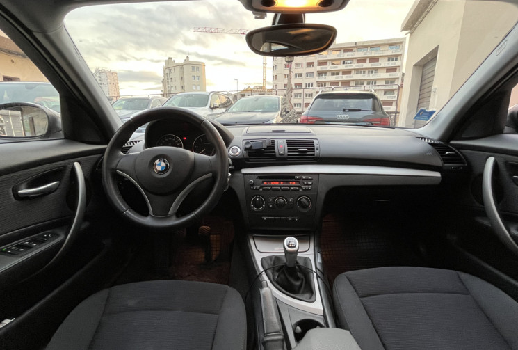 BMW Série 1  116d 2.0 d 16V DPF 115 CV / ENTRTIEN COMPLET DISPONIBLE