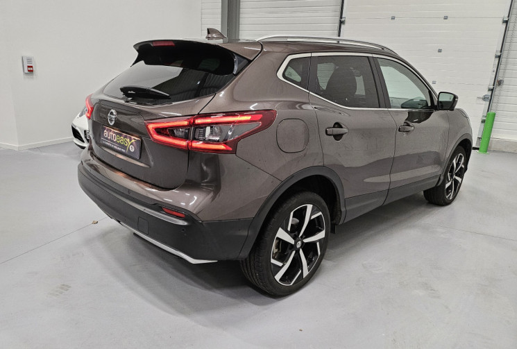 NISSAN QASHQAI 1.7 dCi 150 cv Tekna / toit pano 