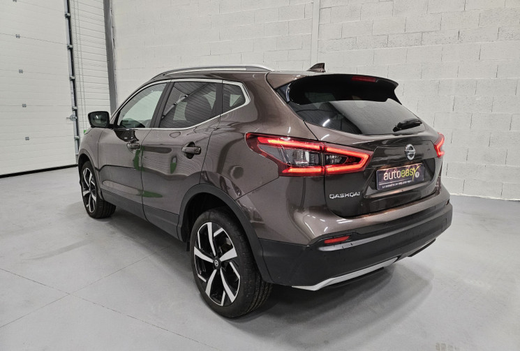 NISSAN QASHQAI 1.7 dCi 150 cv Tekna / toit pano 