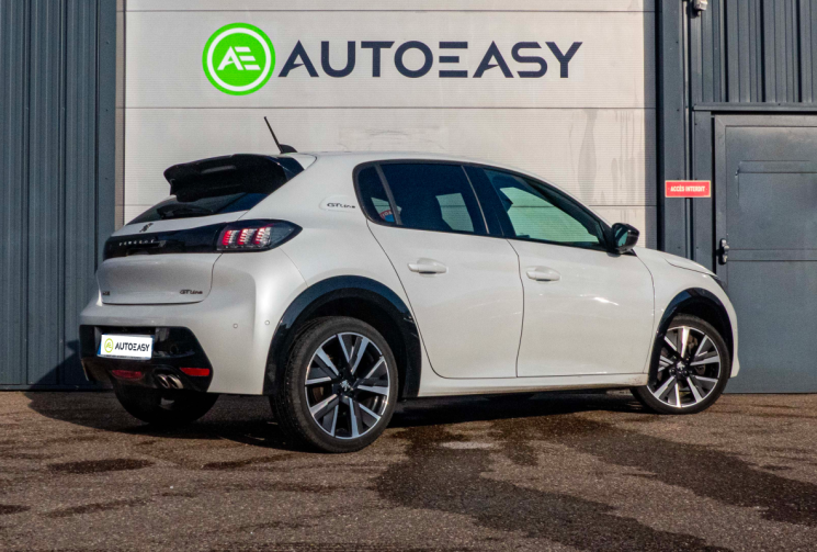 PEUGEOT 208 1.2 PureTech 130 GT-Line BVA Suivi complet Peugeot