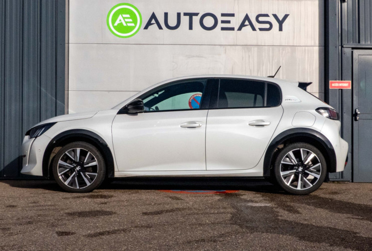 PEUGEOT 208 1.2 PureTech 130 GT-Line BVA Suivi complet Peugeot