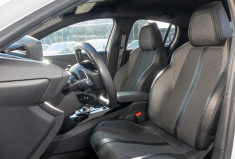 PEUGEOT 208 1.2 PureTech 130 GT-Line BVA Suivi complet Peugeot