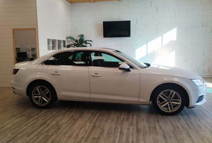 Audi A4 S line 1.4 TFSI 150ch S tronic 7 Limousine * CT VIERGE *