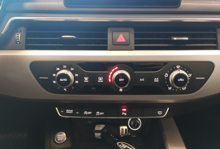 Audi A4 S line 1.4 TFSI 150ch S tronic 7 Limousine * CT VIERGE *